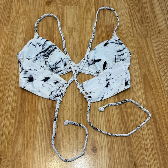NWOT bikini ✨ size M - Picture 7 of 10